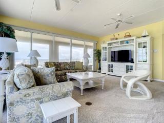 Penthouse Condo with wrap around views of the ocean - SR802 - 4