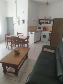 Appartement près des plages en plein centre ville - Loupian - 2