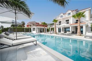 Luxury beachfront Villa Providenca - Podstrana - 9