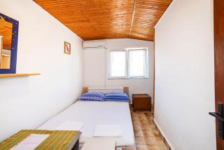 Ivy Apartments in Center - Novalja - 9