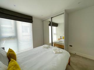Elegant 2BR Apartment at Dukes Place - Nether Edge - 5