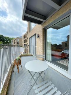 Elegant 2BR Apartment at Dukes Place - Nether Edge - 9