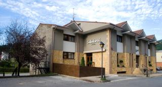 Hotel Salbatoreh - Beasain - 0