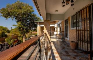 Amakhosi Hotel - Victoria Falls - 4