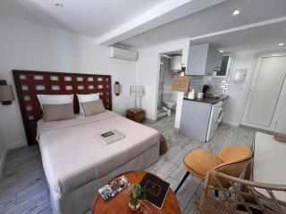 A 2 pas du port de Saint-Tropez - 2