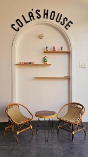 Cola House - 8