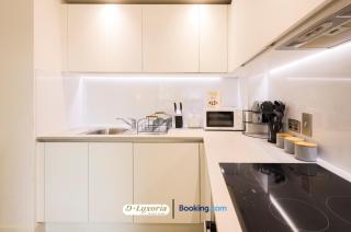 Stylish 2BR By DLuxoria Short Lets & Serviced Accommodation Greater London With Pet Friendly, Free WiFi & Free Parking - 8