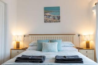 Sea Breezes - Moelfre - 8