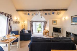 Sea Breezes - Moelfre - 6