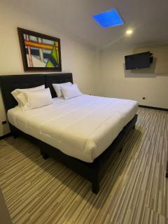 Hotel AMBAR KING - 3