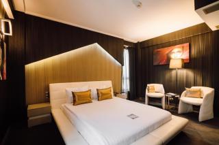 Plaza V Executive Hotel - 3