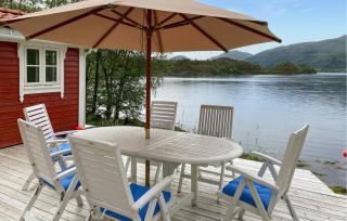 Amazing Home In Eiksund With Kitchen - - 9