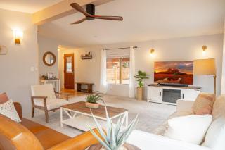 Stunning Javelina Hideaway with Hot Tub and King Bed - Sedona - 5