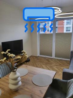 Apartament w Centrum Luksusowy, Full Opcja, Zameldowanie 24h, Duży Parking, Balkon, PlayStation 5, Ekspres, Netflix, Winda, FV, Nowy Budynek - Starogard Gdański - 0
