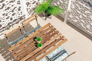 Live Like a Local in This Contemporary Duplex - Sevilla - 3