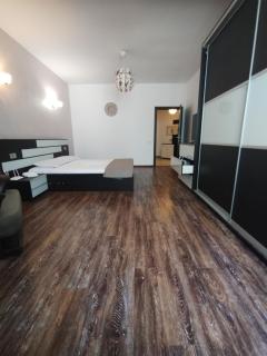 Cozy Apartment - 5