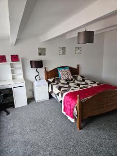 Double Room Close to Headingley Stadium - 7
