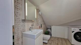 Charming City Center Loft Apartment - Varna City - 6