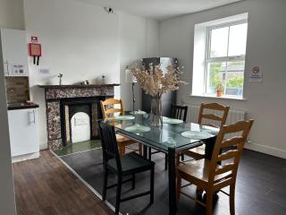 Sarsfields Communities - Dolphinʼs Barn - 0