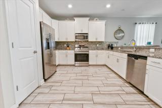 1411 Rolling Fairway Dr. - Davenport - 6