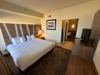 Mackinaw Beach and Bay Inn & Suites - Mackinaw City - 7