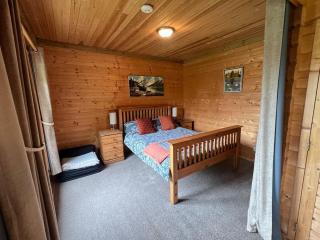 The 'SHED' Log Cabin, Bishop Sutton - - 3