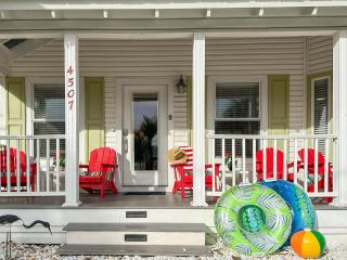 SolMate Free Golf Cart & Pool Heat Deals - Destin - 3