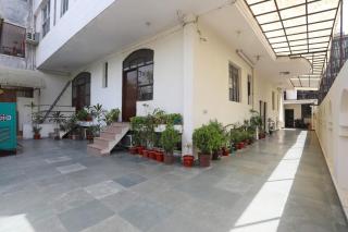 Hotel O Celebration Bnb Home - Ghaziabad - 1