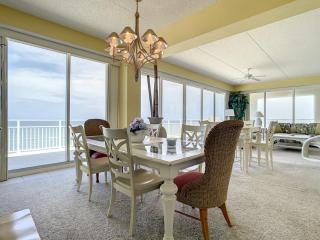 Penthouse Condo with wrap around views of the ocean - SR802 - Edgewater - 2
