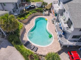 Beachfront Deck with steps down to the white sandy beach Sea Dunes Sandcastle 1A - Edgewater - 6