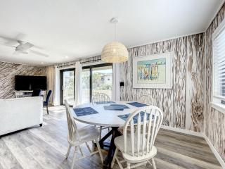 Ocean view townhome overlooking pool - Car Free Beach - Sea Dune Green Turtle C-10 - Edgewater - 3
