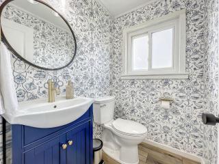 Octopus Garden A Luxurious Townhome Overlooking Pool Ocean Views - Edgewater - 3