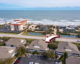 Veranda with Ocean Views Close to Pool Amenities SV270 - Edgewater - 6