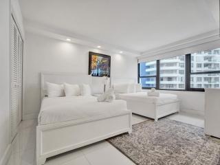 Amazing Ocean View Condo Beach Service 1111 - Miami Beach - 7