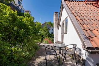 Charming 5-Bedroom House in Central Visby with View - Visby - 1
