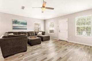 Barefoot Escape Golf Cart Deals Gated Beach Access - Destin - 2
