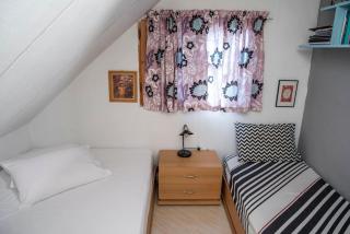 Mary's Beach House Nea Irakleia - 4