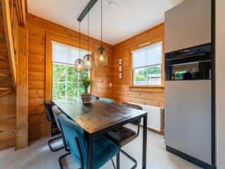 Holiday Home by Zuidlaardermeer with Jetty - 9