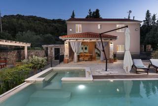 Villa Island Gem - Sutomišćica - 0