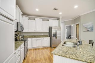 Bright Biloxi Condo Walk to the Beach! - Biloxi - 4