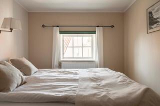 Two floors one bedroom apt next to the wall - 8