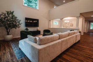 North Cascades Escape- spacious 5-bedroom, family friendly, AC, WiFi - Concrete - 2