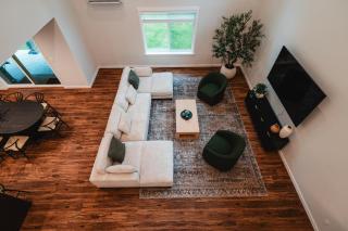 North Cascades Escape- spacious 5-bedroom, family friendly, AC, WiFi - Concrete - 1
