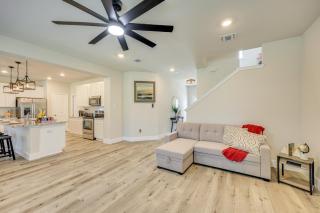 San Antonio Home with Fenced-In Yard Steps to Park! - San Antonio - 6