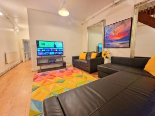 Duplex Home with 3 Bedrooms and Large Sofa-bed plus Back Patio, near Angel and King's Cross Station - Londra - 6