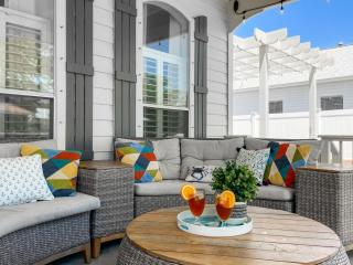 Seas The Moment Pool & Hot Tub Golf Cart Deals - Destin - 5