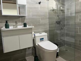 A solo 13 minutos Caminando a Playa, 2 Niveles de Apartamento 1 Habitacion con Jacuzzy Privado - 2