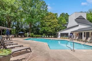 Deluxe luxury & convenience - 2