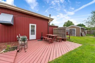 New Bensenville Home by O'Hare Airport with Indoor Pool, Sauna, and Arcade - 3