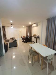 Ting Bintulu Homestay - Bintulu - 1